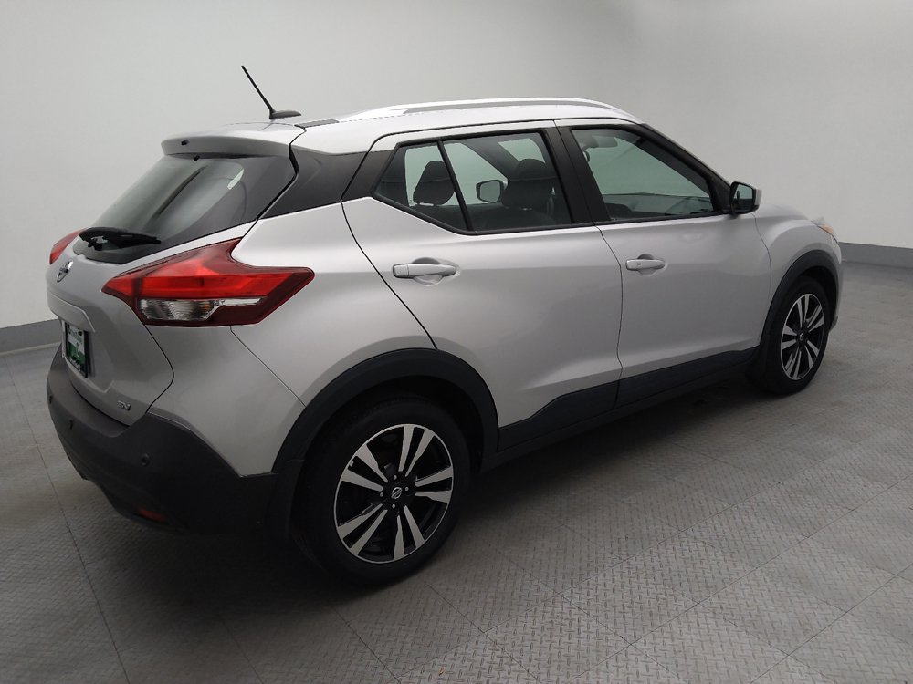 Used 2020 Nissan Kicks SV FWD image 10