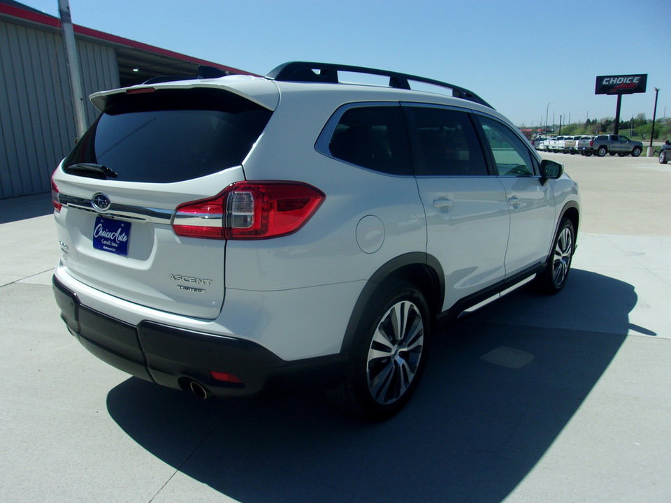 Used 2022 Subaru Ascent Limited AWD/4WD image 4