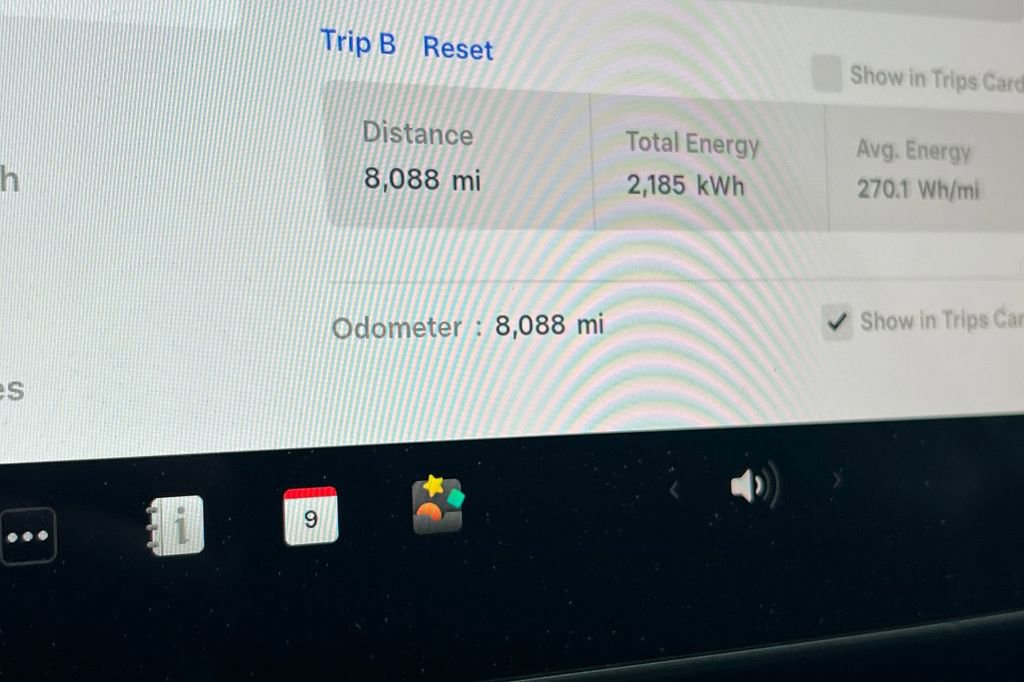 Used 2025 Tesla Model Y Long Range image 23