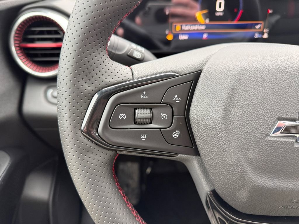 New 2026 Chevrolet Trax RS w/ Sunroof Package image 18