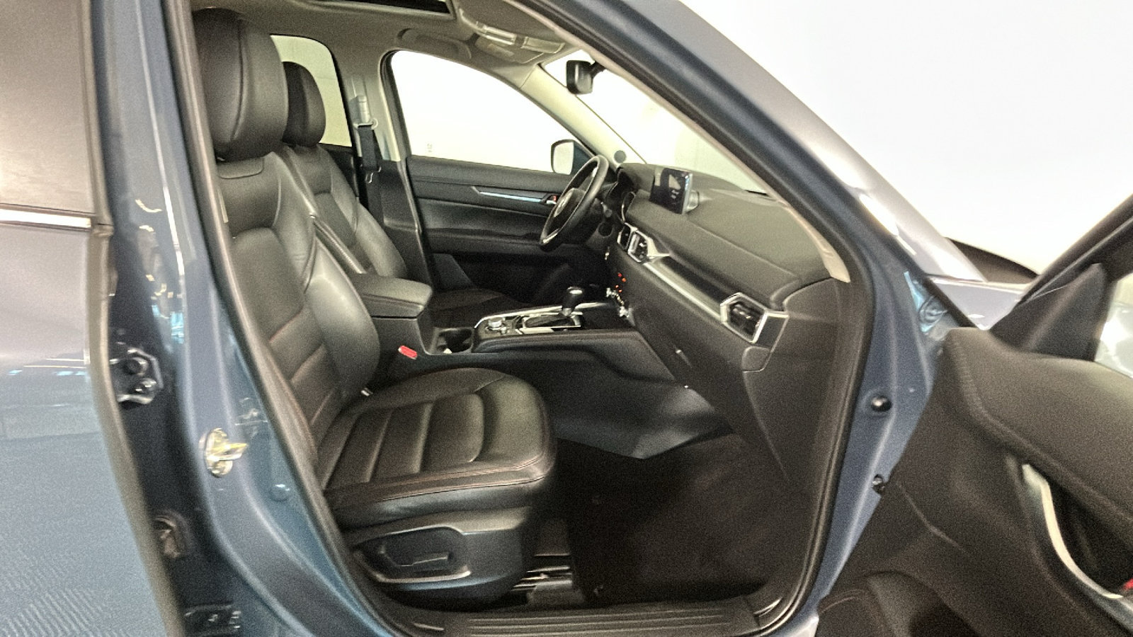 Used 2025 MAZDA CX-5 Carbon Edition AWD/4WD image 34