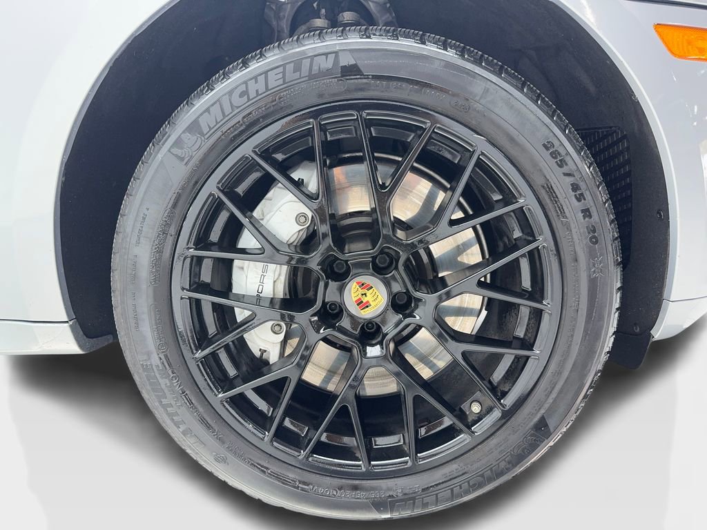 Used 2021 Porsche Macan Turbo image 46