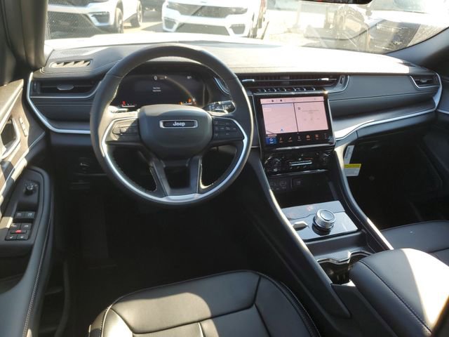 New 2025 Jeep Grand Cherokee Limited w/ Black Appearance Package image 7