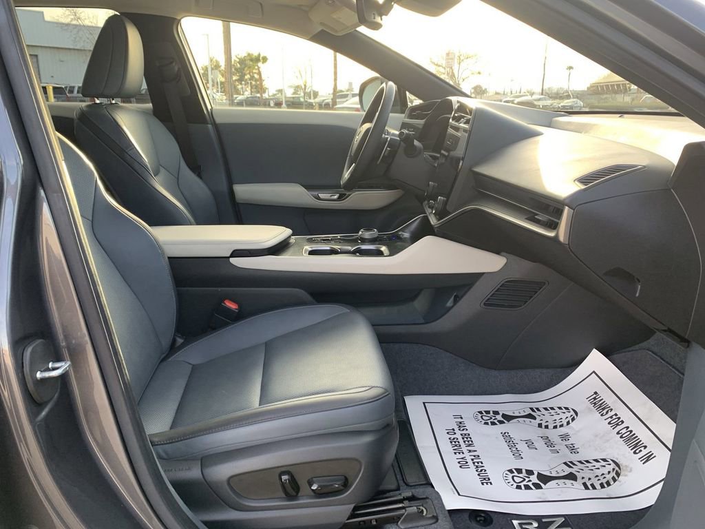 Used 2023 Lexus RZ 450e Premium w/ Technology Package image 26