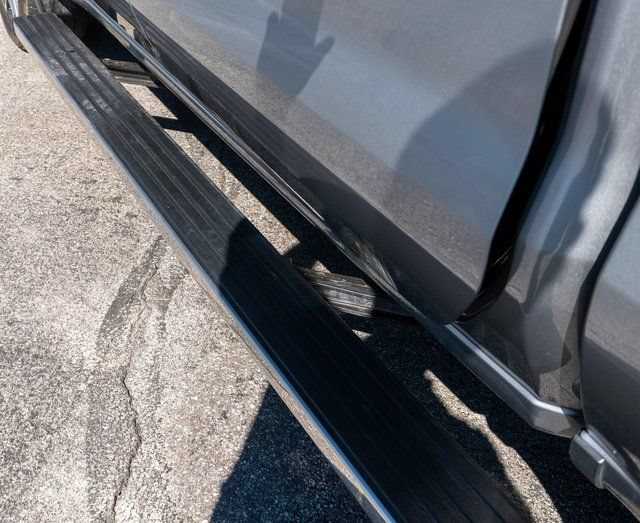 Used 2023 GMC Sierra 1500 Denali Ultimate AWD/4WD image 11