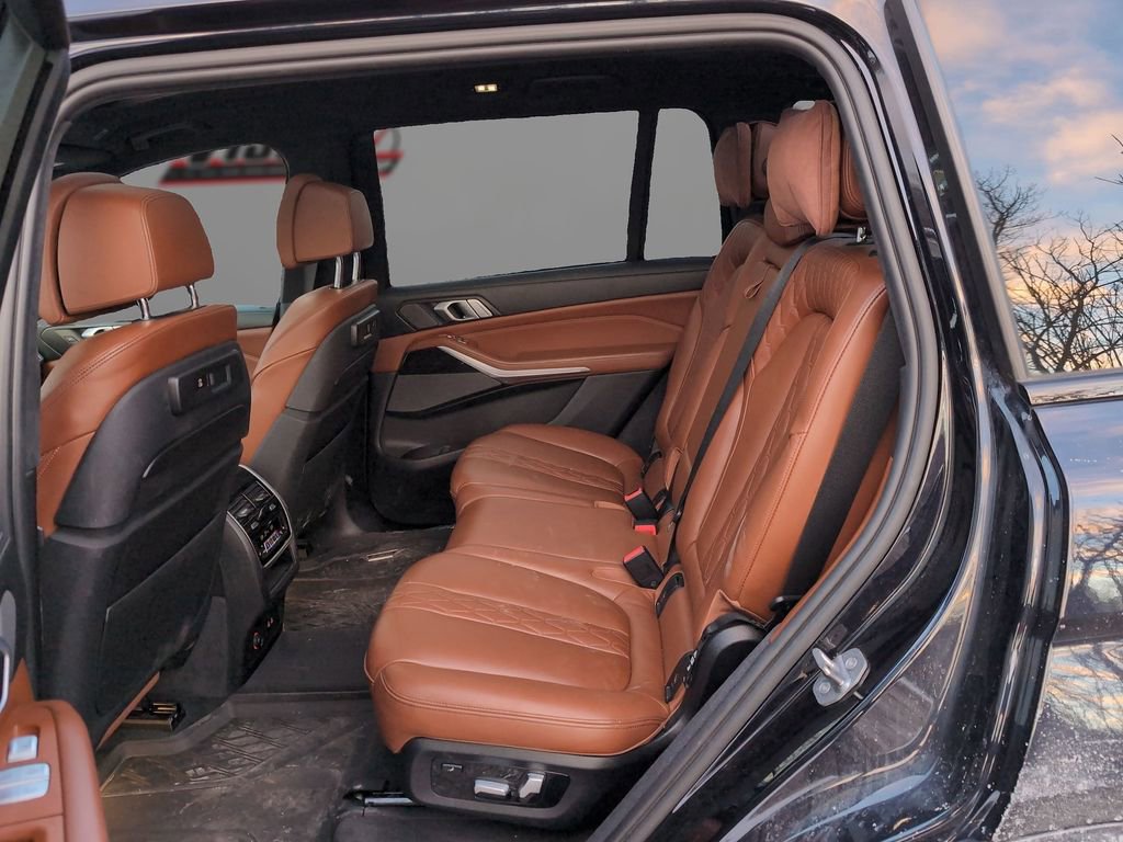 Used 2019 BMW X7 xDrive50i w/ M Sport Package image 10