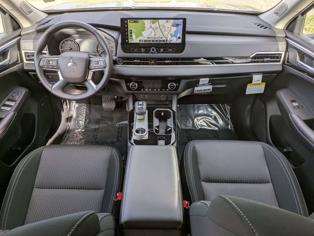 New 2026 Mitsubishi Outlander ES AWD/4WD image 15