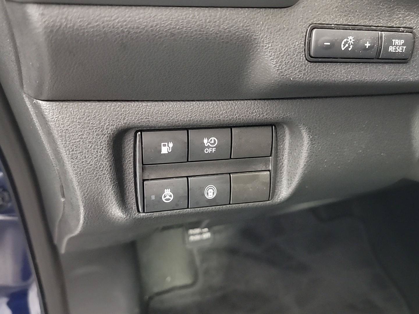 Used 2022 Nissan Leaf SV FWD image 32