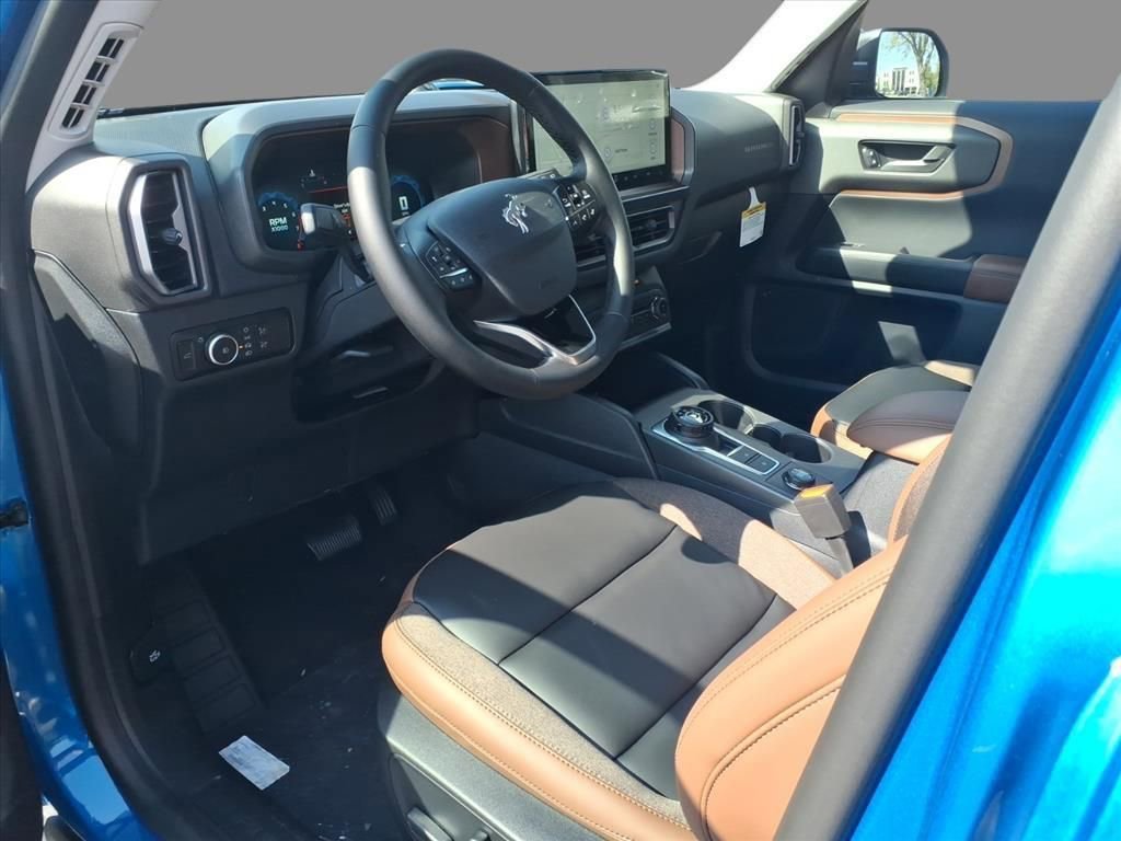 New 2025 Ford Bronco Sport Outer Banks w/ Outer Banks Tech Package+ image 4