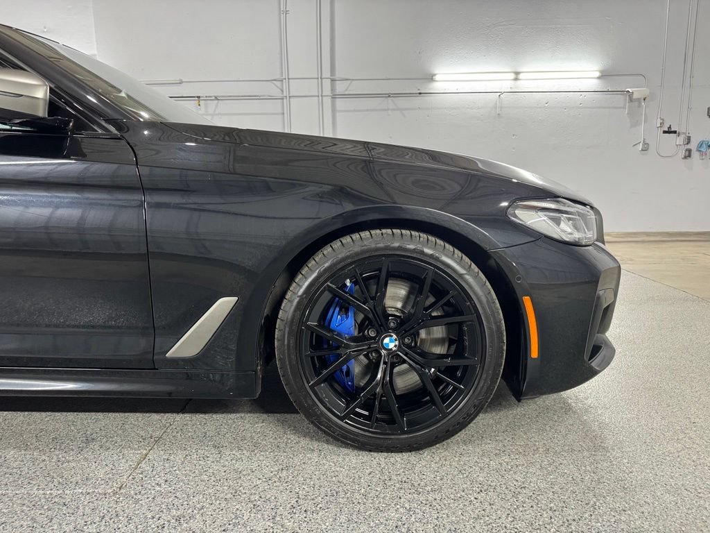 Used 2023 BMW M550i xDrive AWD/4WD image 6