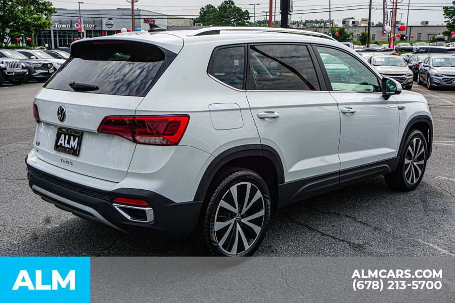 Used 2024 Volkswagen Taos SE FWD image 5