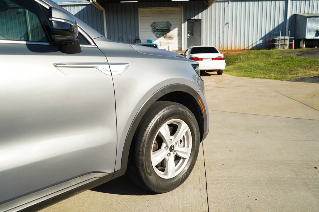 Used 2022 Kia Sorento LX FWD image 18