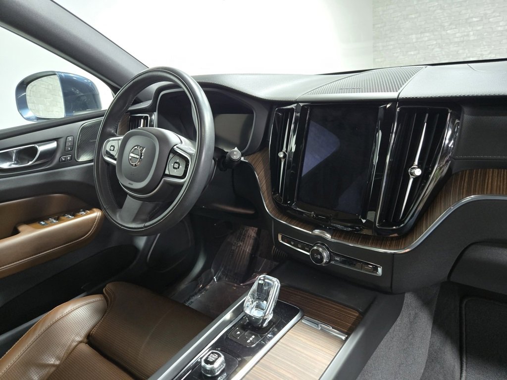 Used 2022 Volvo XC60 B5 Inscription w/ Advanced Package image 55