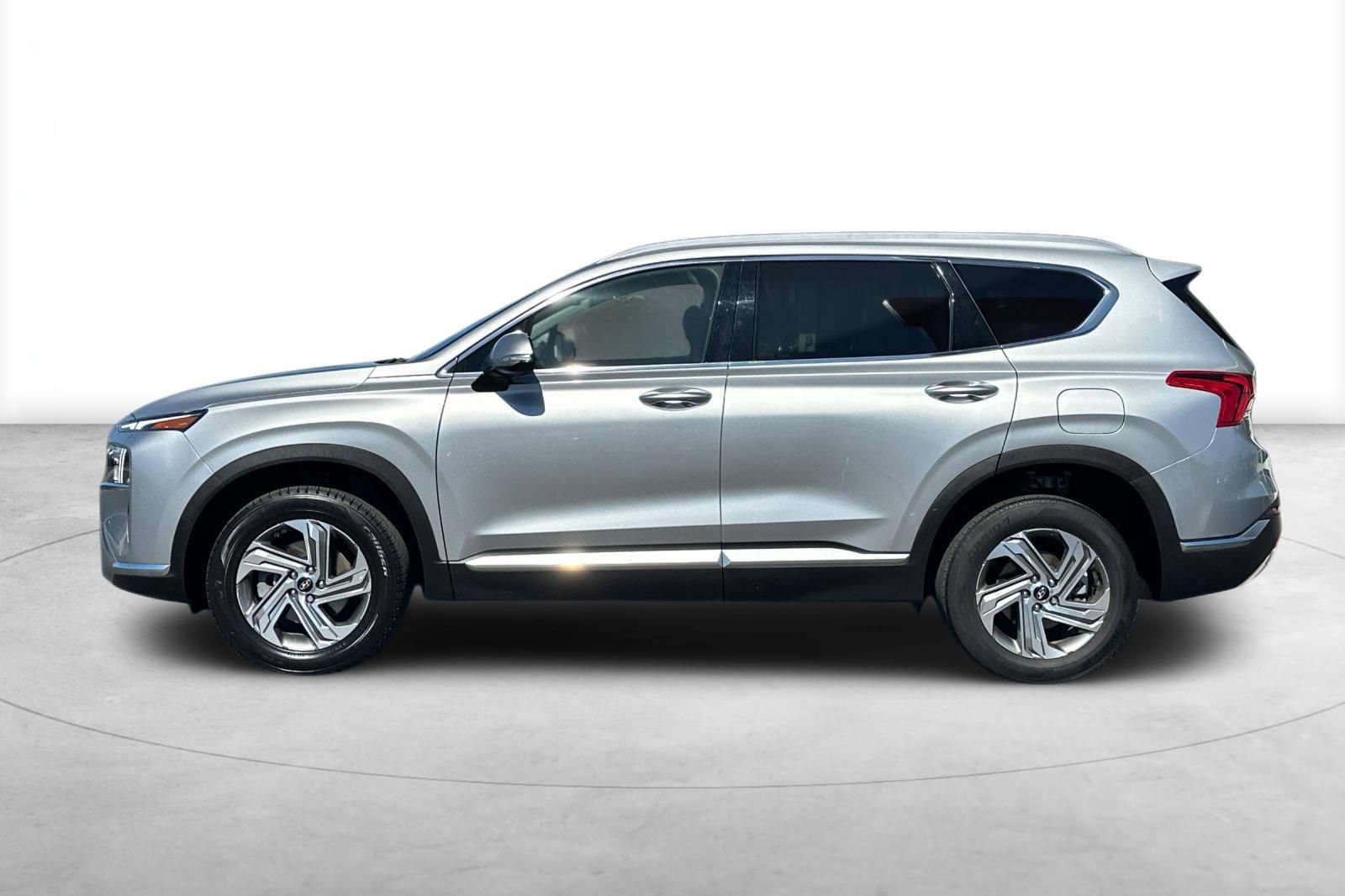 Used 2021 Hyundai Santa Fe SEL w/ Convenience Package AWD/4WD image 3