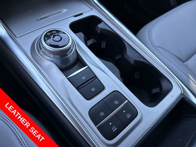 Used 2021 Ford Explorer XLT w/ Equipment Group 202A image 22