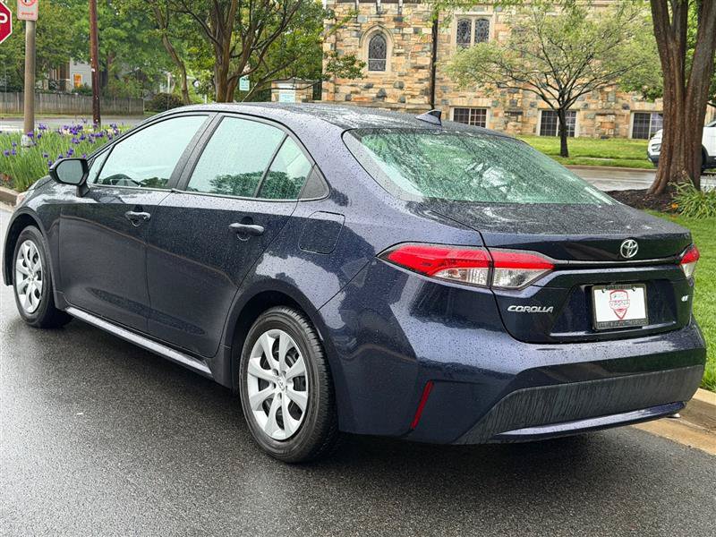 Used 2021 Toyota Corolla LE FWD image 11