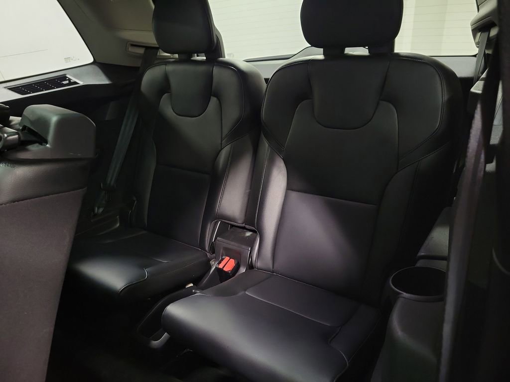 Used 2023 Volvo XC90 B5 Core AWD/4WD image 25