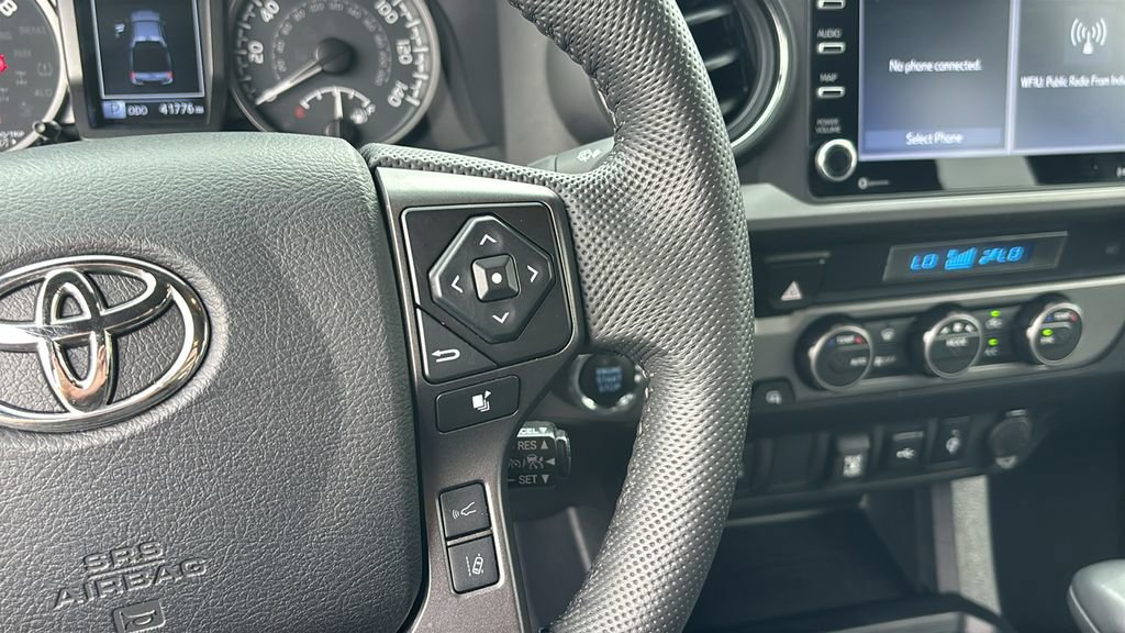 Used 2022 Toyota Tacoma TRD Sport image 18