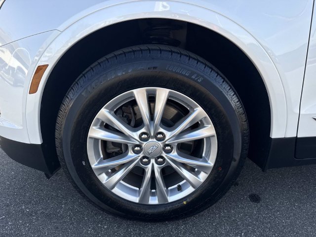 Certified 2024 Cadillac XT5 Luxury w/ LPO, Floor Liner Package AWD/4WD image 41