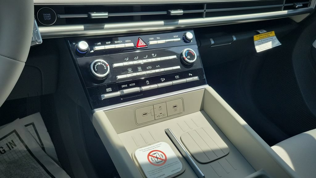 New 2026 Hyundai Santa Fe SE FWD image 15