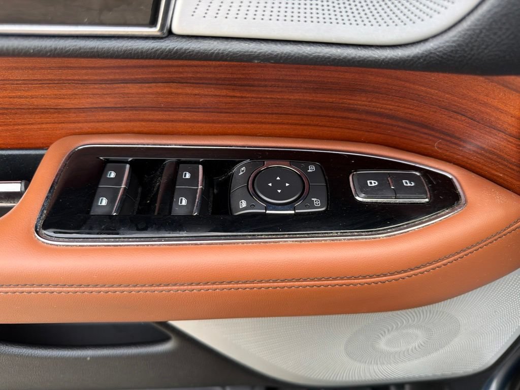 Used 2019 Lincoln Navigator L 4WD Reserve w/ Cargo Package image 26