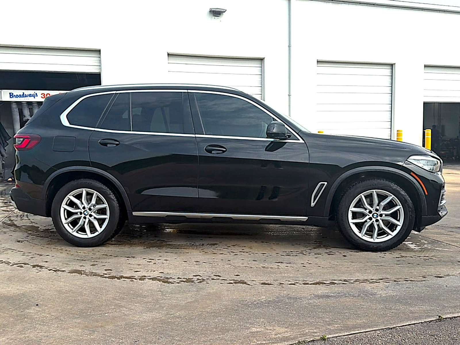 Used 2021 BMW X5 sDrive40i w/ Convenience Package RWD image 5