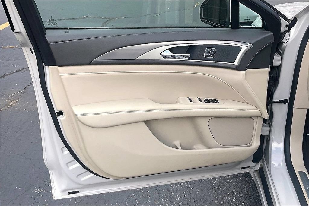 Used 2019 Lincoln MKZ Premiere FWD image 21