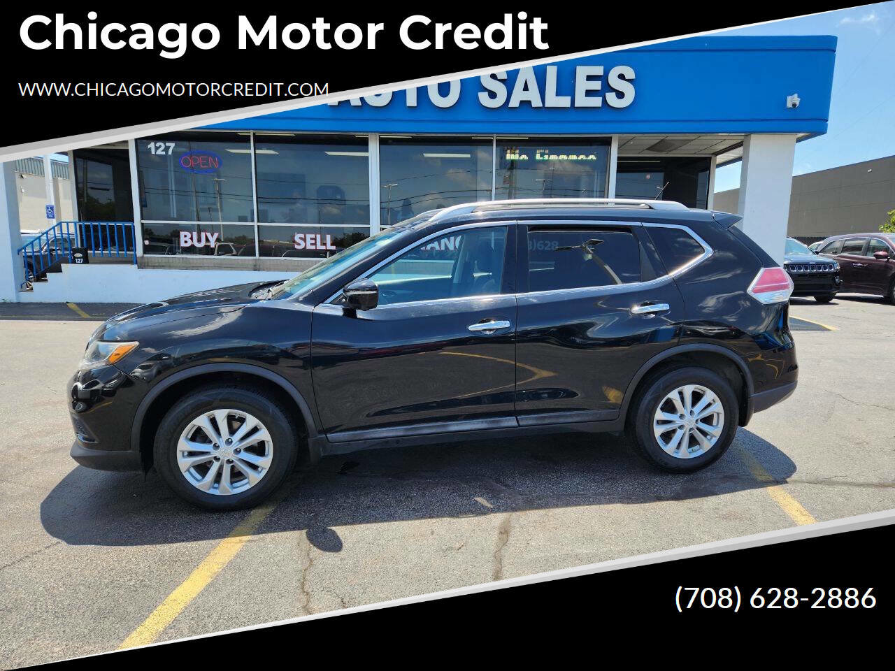 Used 2015 Nissan Rogue SV w/ SV Premium Package image 1