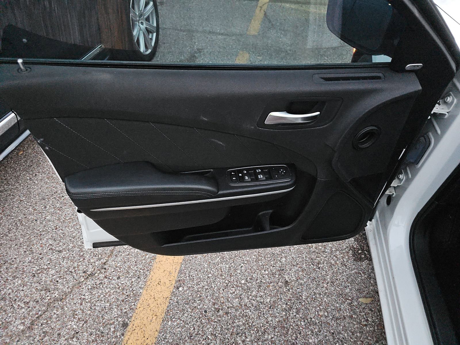 Used 2023 Dodge Charger SXT image 15