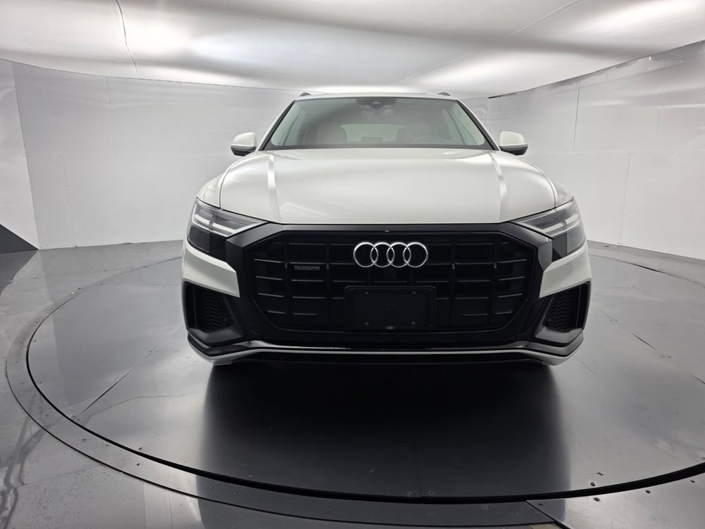Used 2020 Audi Q8 Premium Plus w/ Premium Plus Package AWD/4WD image 2
