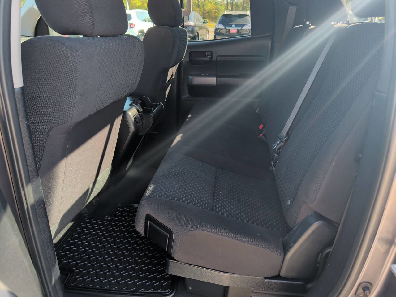 Used 2012 Toyota Tundra 4x4 Double Cab image 23