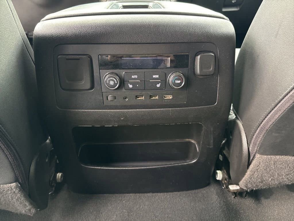 Used 2020 GMC Yukon SLT w/ Open Road Package image 19