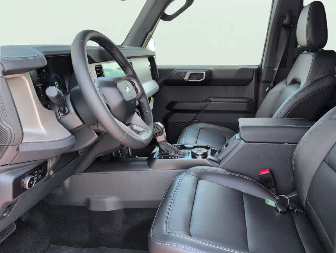 New 2026 Ford Bronco Outer Banks AWD/4WD image 9