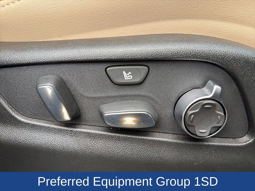 Used 2024 Cadillac XT4 Premium Luxury w/ Technology Package image 25