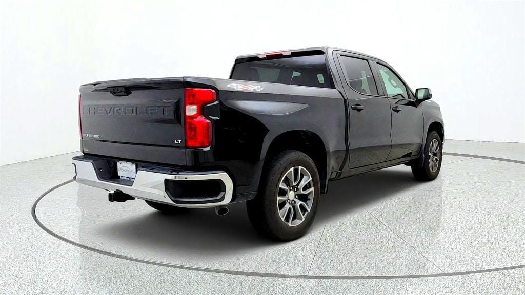 Used 2022 Chevrolet Silverado 1500 LT AWD/4WD image 5