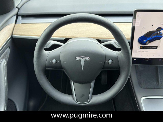 Used 2024 Tesla Model Y Long Range AWD/4WD image 24