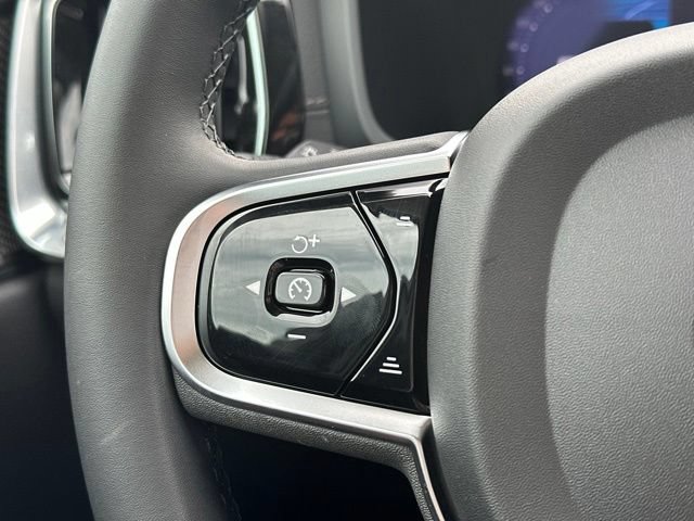 Certified 2024 Volvo V60 B5 Cross Country Ultimate w/ Protection Package Premier AWD/4WD image 26