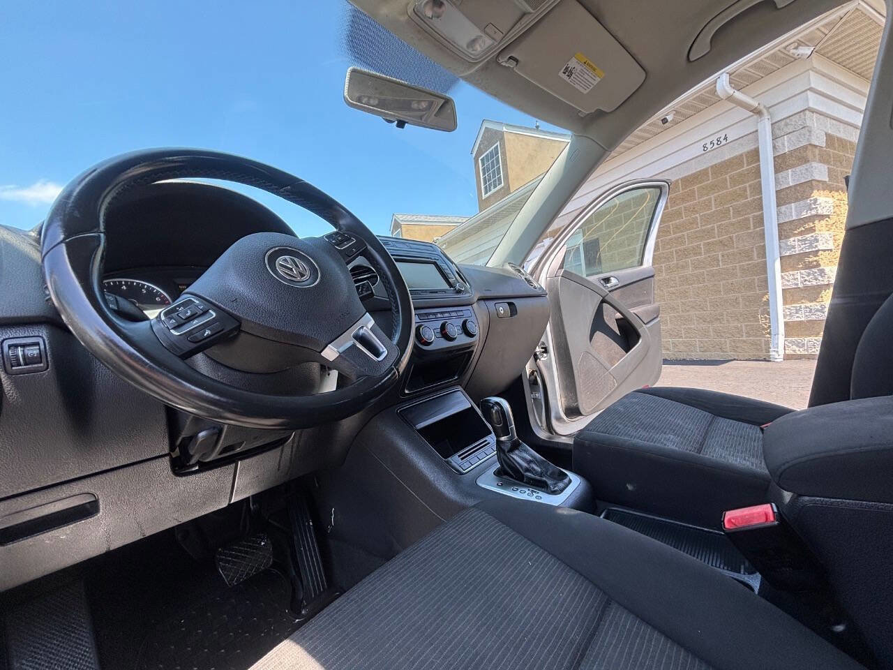 Used 2015 Volkswagen Tiguan S FWD image 6
