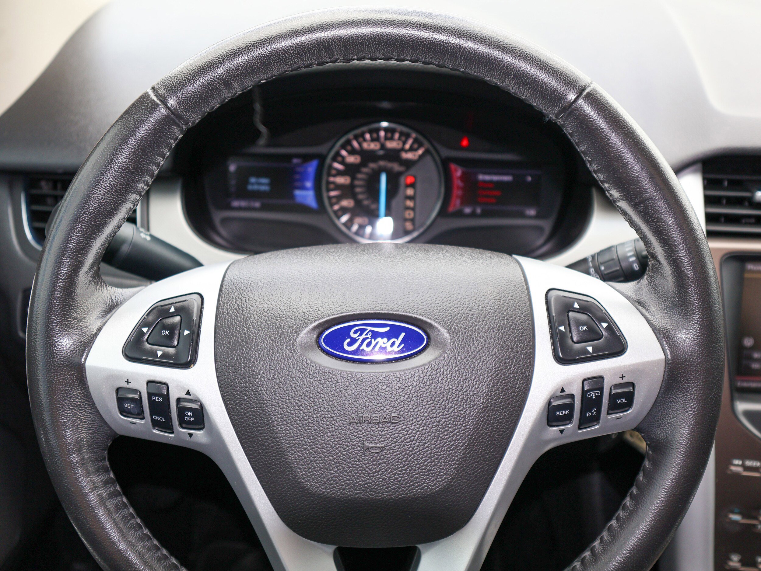 Used 2013 Ford Edge SEL AWD/4WD image 21