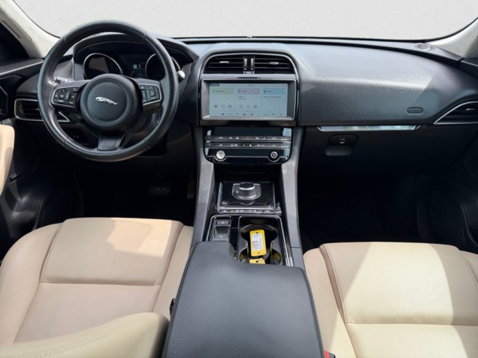 Used 2020 Jaguar F-PACE Premium AWD/4WD image 13