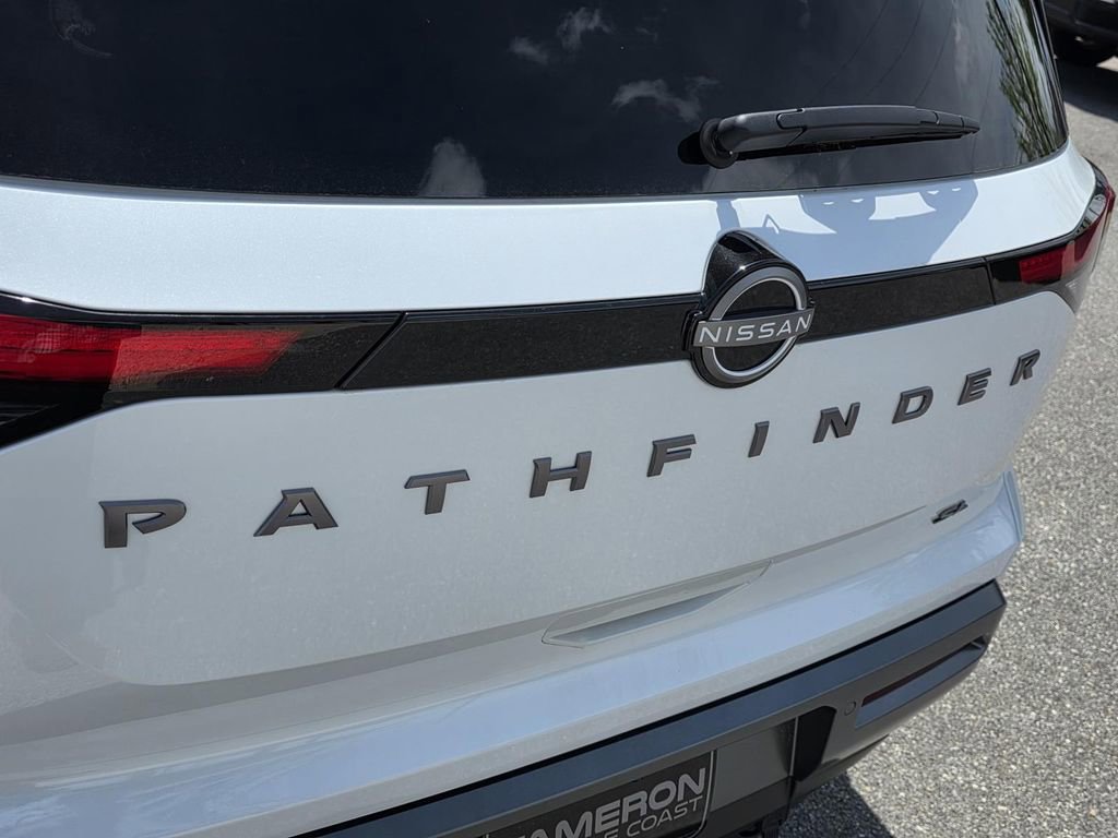 New 2026 Nissan Pathfinder SL image 42