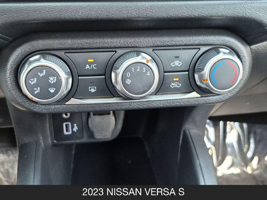 Used 2023 Nissan Versa S FWD image 22