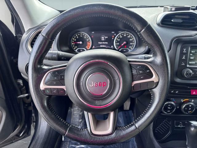 Used 2015 Jeep Renegade Limited image 16
