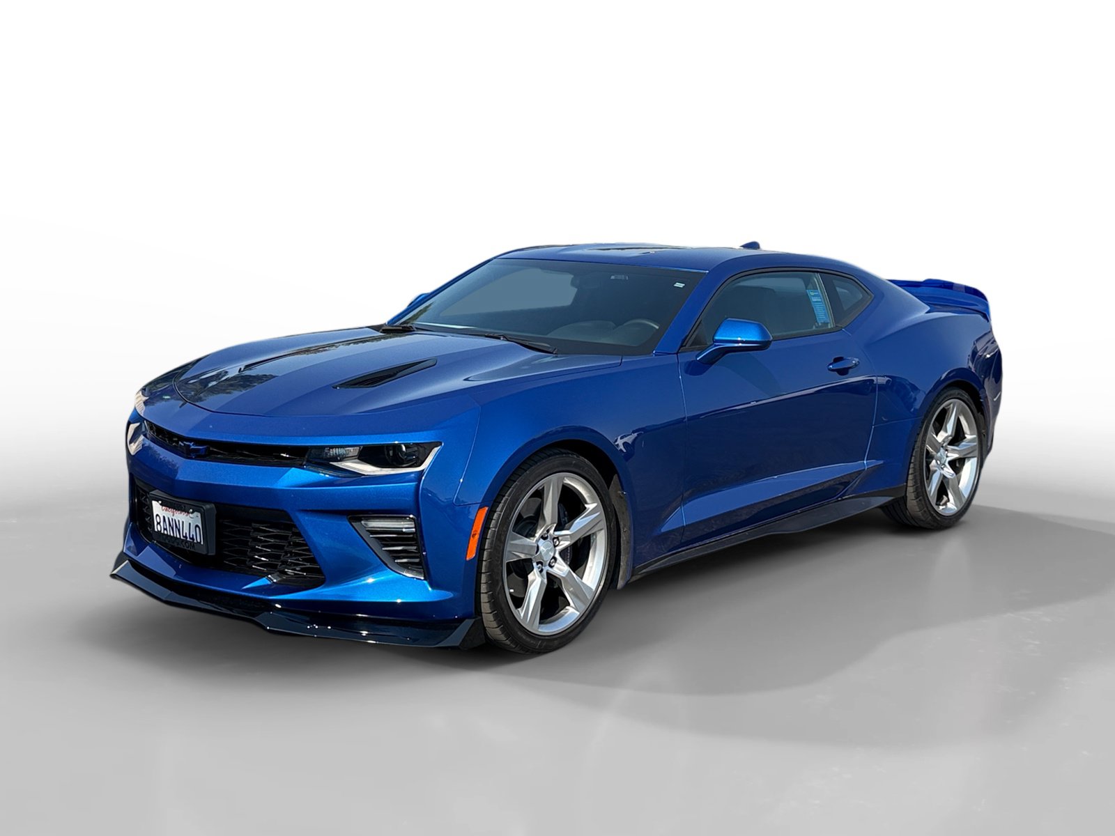 Used 2018 Chevrolet Camaro SS RWD image 1