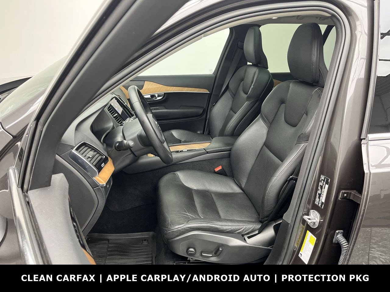 Used 2023 Volvo XC90 B6 Plus w/ Protection Package image 9