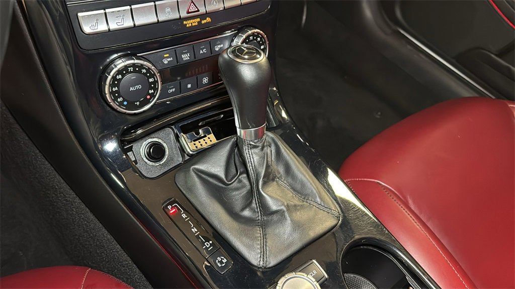 Used 2015 Mercedes-Benz SLK 350 image 20