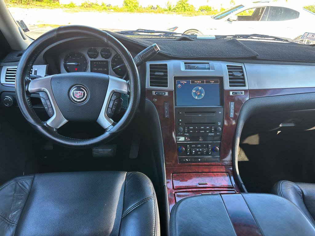 Used 2008 Cadillac Escalade AWD image 8