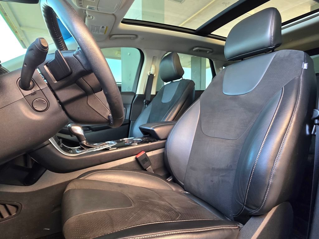 Used 2017 Ford Edge Sport w/ Equipment Group 401A AWD/4WD image 8