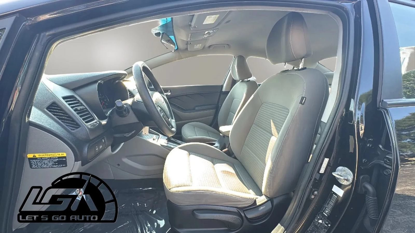 Used 2015 Kia Forte LX w/ Popular Package FWD image 13