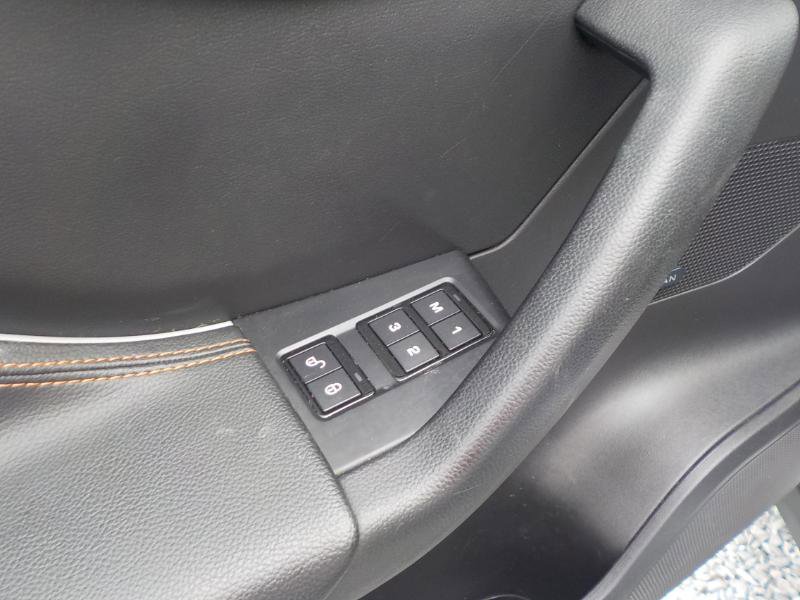 Used 2019 Jaguar F-PACE Prestige image 11